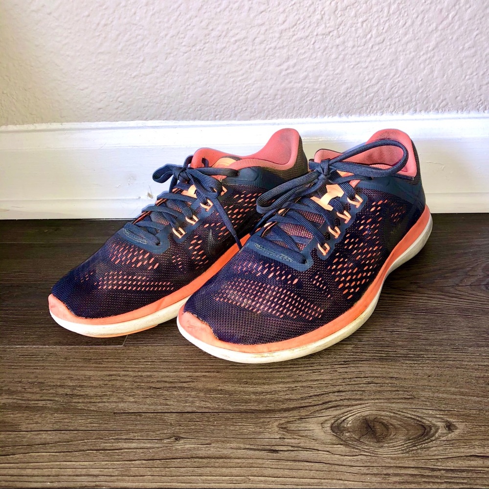 Nike Flex 2016 Run Gray and Orange Sneakers